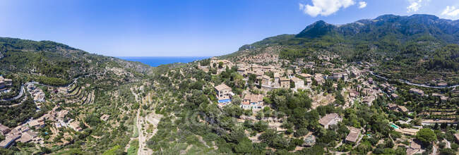 Espanha, Ilhas Baleares, Maiorca, Região Valldemossa e Soller, aldeia montanhosa Deia, Serra de Tramuntana — Fotografia de Stock