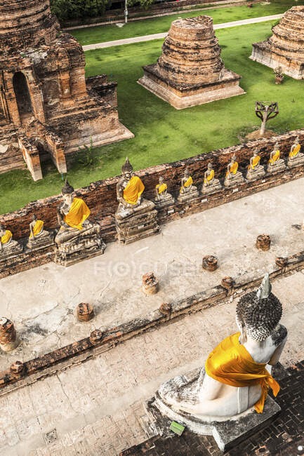 Antiche rovine e statue di Buddha, Ayutthaya, Thailandia — Foto stock