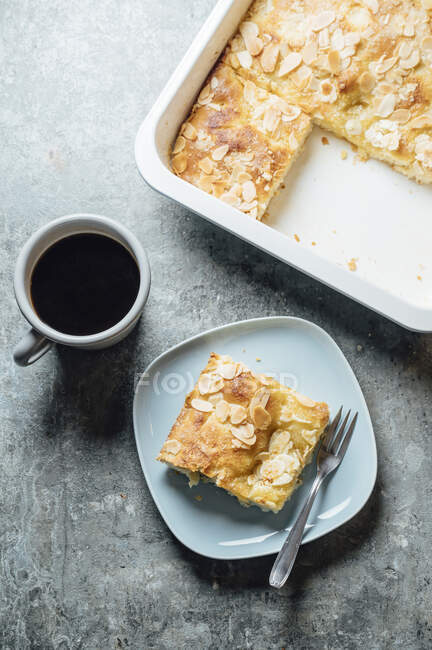 Butterkuchen, yeast dough with almond, sugar and butter topping — Stock Photo