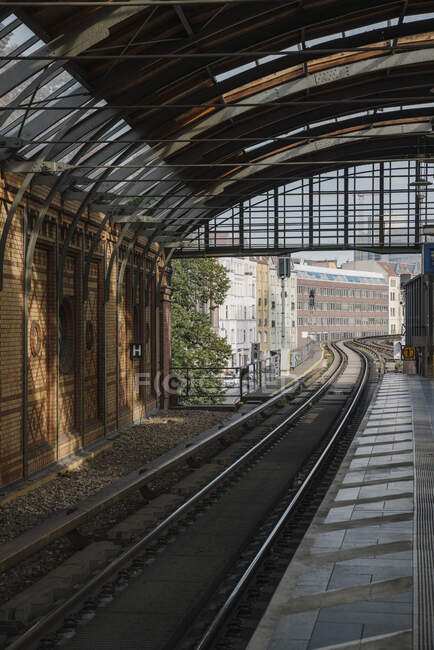 Железнодорожные пути линии метро, Берлин, Германия — стоковое фото