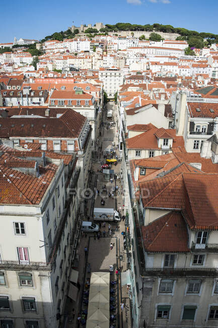 Вид сверху на город в Лиссабоне, Португалия — стоковое фото
