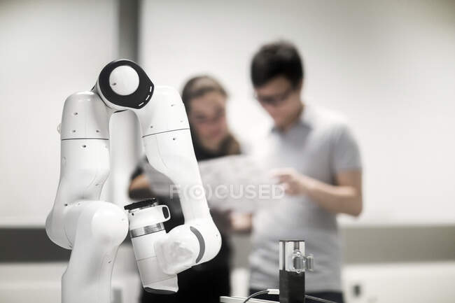 Sudents studying robotic at an university institute — Stock Photo
