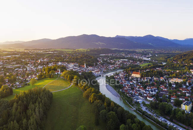 Aerial view of Calvary hill and Isar river against sky, Isarwinkel, Upper Bavaria, Bavaria, Germany — Stock Photo