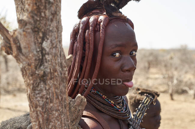 Портрет жінки з племені хімба (Опуво, Намібія). — стокове фото