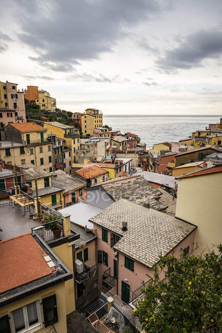 Townscape of Riomaggiore, Liguria, Italy — Stock Photo