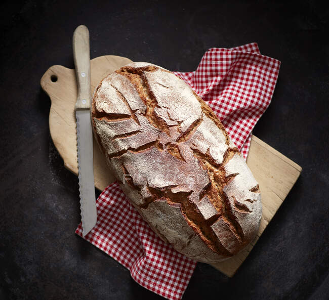 Blick von oben auf frisch gebackenes Brot — Stockfoto