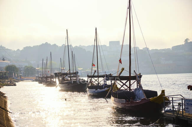Portugal, Porto, Douro, Vila Nova de Gaia port wine boats — Stock Photo