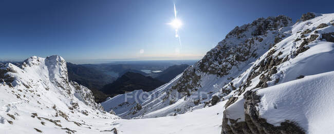 Panoramic view over snowy mountains, Lecco, Italy — Stock Photo