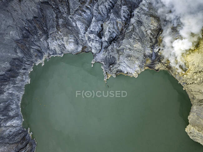 Indonesia, Java, Aerial view of green sulphuric lake of Ijen volcano — Stock Photo