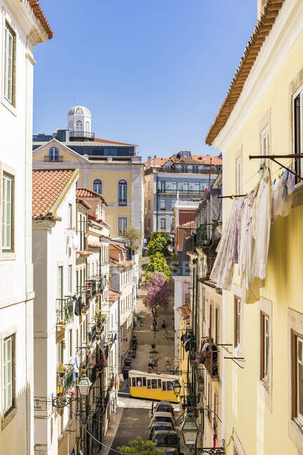 Portugal, Lisbon, Buildings and Bica Funicular in Bairro Alto — Stock Photo