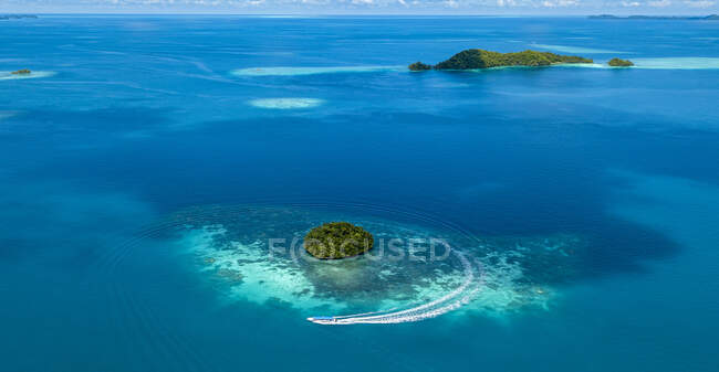 Palau, Veduta aerea del tour in barca vicino a Rock Islands — Foto stock