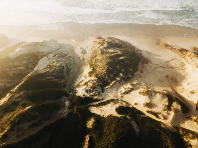 Portugal, Peniche, Vista aérea da costa oceânica acidentada — Fotografia de Stock