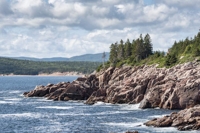 Canada, Nova Scotia, Ingonish, Coastal landscape of Cape Breton Highlands National Park — Stock Photo