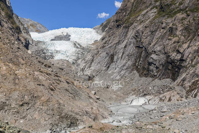 Новий реванд, західний район, франк Йозеф, з низьким кутом зору льодовик Франц - Йозеф. — стокове фото