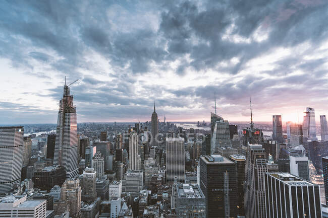 USA, New York, Aerial view of New York city skyscrapers with Empire State Building — Stock Photo