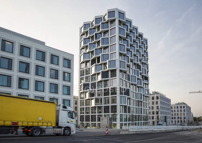 Modern high-rise residential building in Munich, Germany — Stock Photo