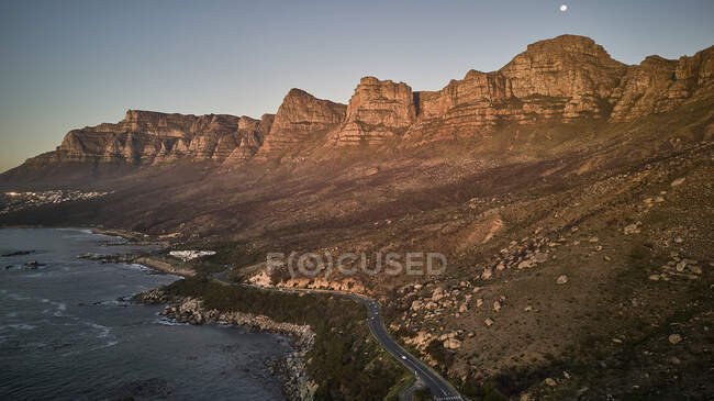 África do Sul, Vista aérea de Doze Apóstolos ao entardecer — Fotografia de Stock