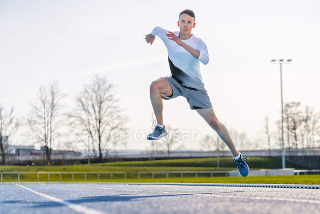 Jump training of athlete — Stock Photo