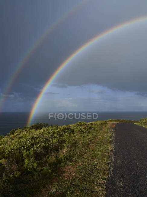 Double arc-en-ciel sur l'océan. Cape of Good Hope, Afrique du Sud — Photo de stock