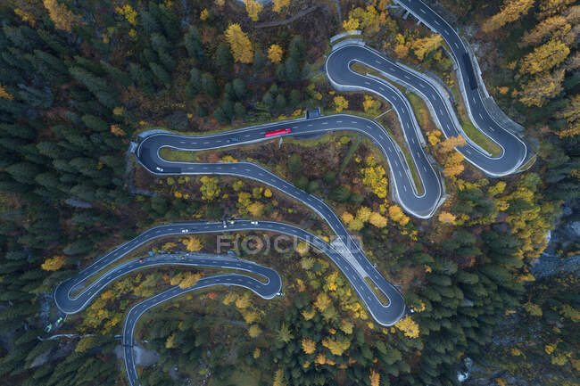 Switzerland, Canton of Grisons, Saint Moritz, Drone view of Maloja Pass in autumn — Stock Photo