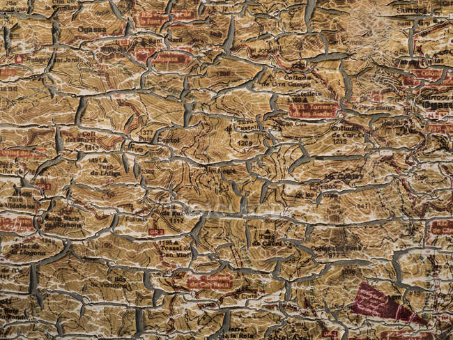 Испания, отслаивающаяся от стены старая карта — стоковое фото