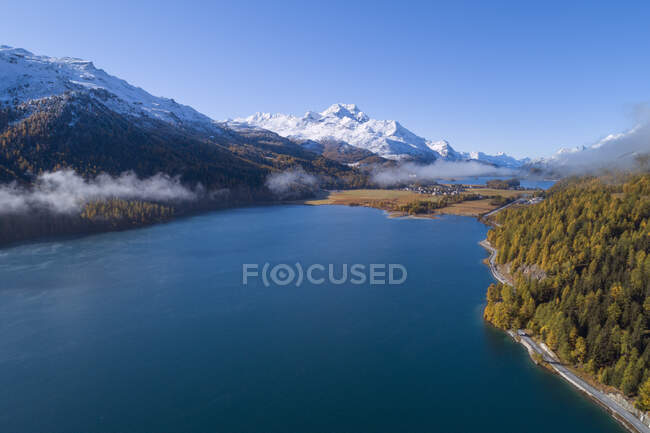 Switzerland, Canton of Grisons, Saint Moritz, Drone view of Lake Silvaplana and Lake Sils in autumn — Stock Photo