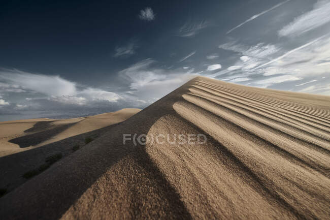 Dunas de Cádiz al atardecer en el desierto de Mojave, sur de California, EE.UU. - foto de stock