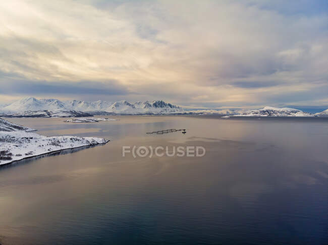 Luftaufnahme des nordischen Fjords — Stockfoto