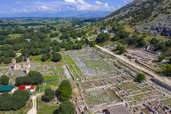 Grecia, Macedonia orientale e Tracia, Filippoi, Veduta aerea delle antiche rovine di Filippi nella giornata di sole — Foto stock