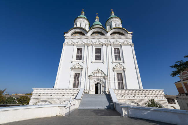 Росія, Астрахан, фасад Успіння собору — стокове фото