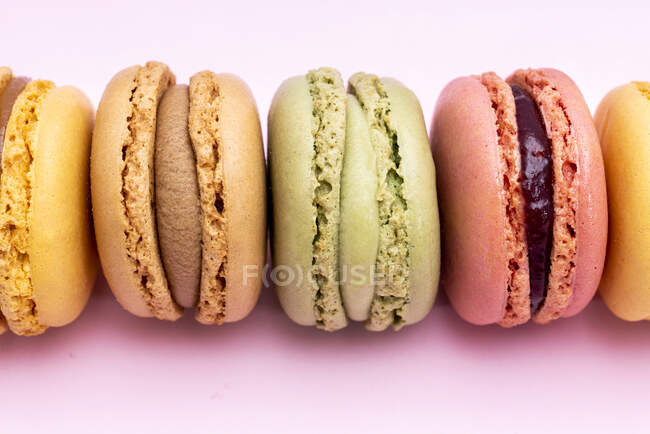 Studio shot of colorful macaroon cookies — Stock Photo