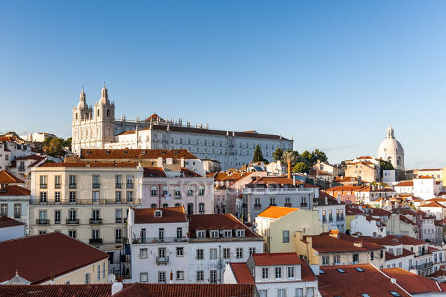 Portugal, Lisbon, Monastery of So Vicente de Fora and old town buildings — Stock Photo