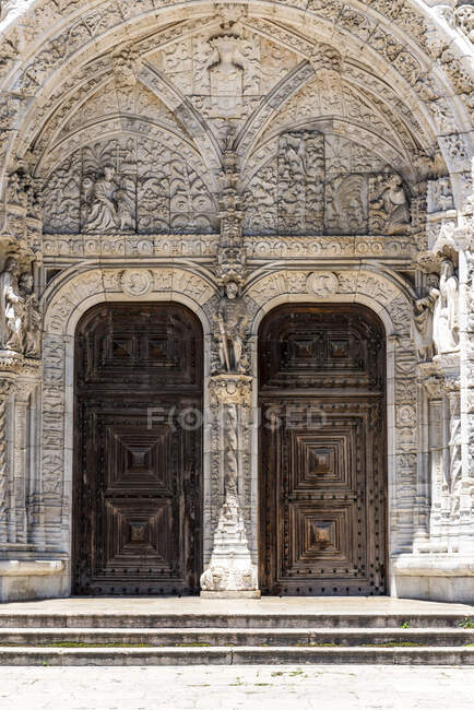 Portogallo, Lisbona, Portale del monastero di Jernimos — Foto stock