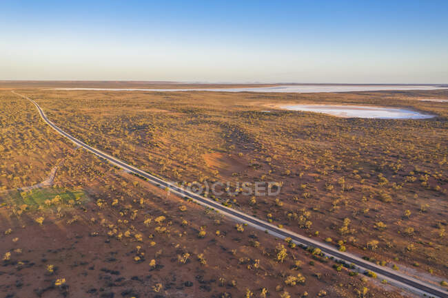 Australia, Australia Meridionale, Veduta aerea della Stuart Highway nel Lake Hart Area — Foto stock