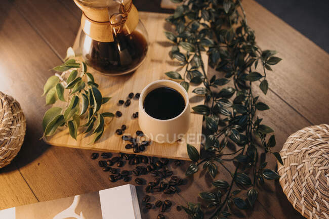 Caffè fatto a mano preparato a casa — Foto stock