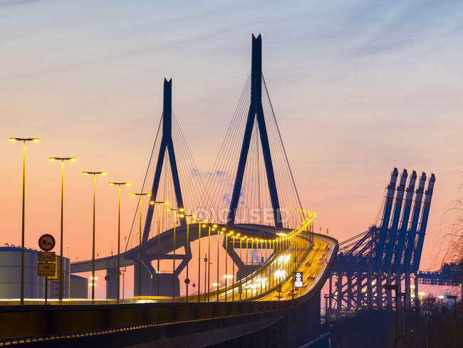Germania, Amburgo, Ponte Kohlbrand al tramonto — Foto stock