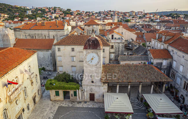 Croatia, Split-Dalmatia County, Trogir, Saint Sebastians Church and surrounding old town houses — Stock Photo