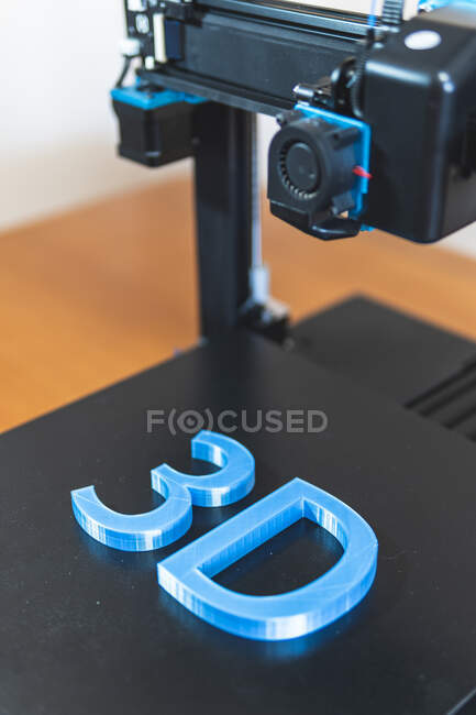 3D текст на принтере — стоковое фото