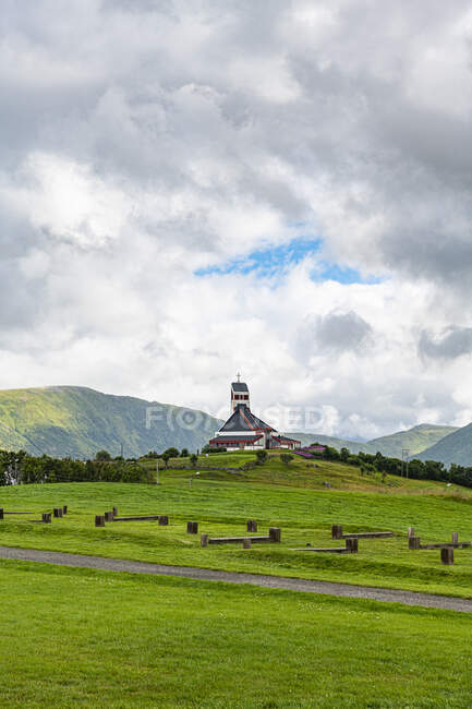 Church near Lofotr Viking Museum at Vestvagoy, Lofoten, Norway — Stock Photo