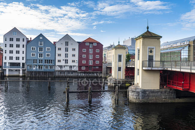 Норвегія, Тронделаг, Тронхейм, старовинні склади. — стокове фото