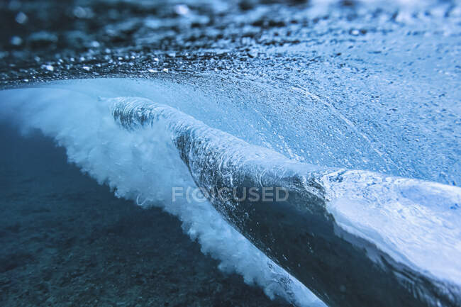 Underwater view of ocean wave — Stock Photo