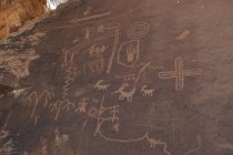 Petroglifi nel Parco Nazionale della Valle del Fuoco — Foto stock