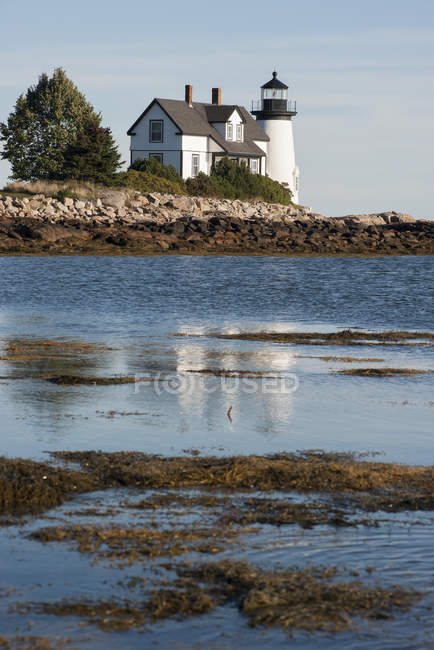 Tranquil scene with lighthouse — Stock Photo