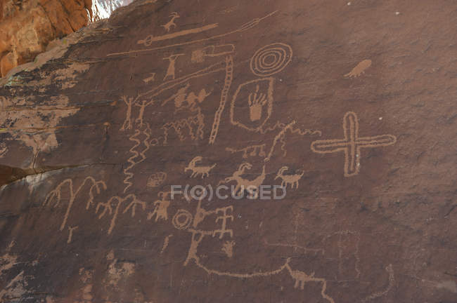 Petroglifos em Valley of Fire State Park — Fotografia de Stock