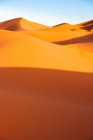 Sanddünen in der Wüste Sahara — Stockfoto
