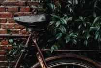 Vue rapprochée des détails du vélo vintage — Photo de stock
