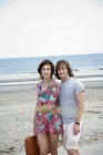 A young couple at the beach, portrait — Stock Photo