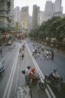 Rue de la ville occupée, Hong Kong, District central, Chine — Photo de stock