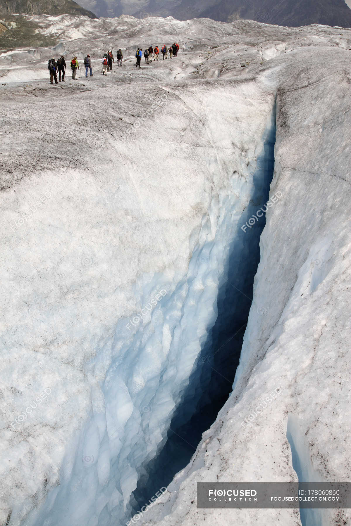 Crevasse перевод