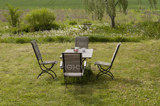 lawn table chair set